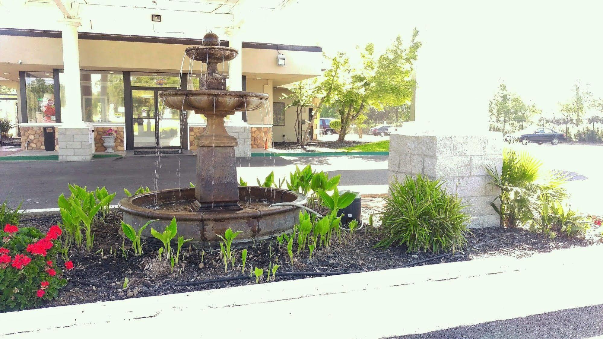 Surestay Plus Hotel By Best Western Sacramento Cal Expo Exterior foto